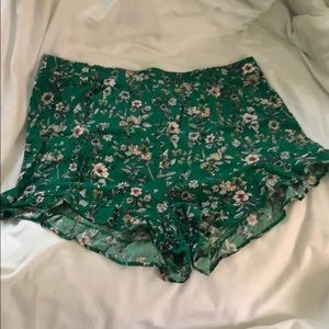 High waisted stretch shorts